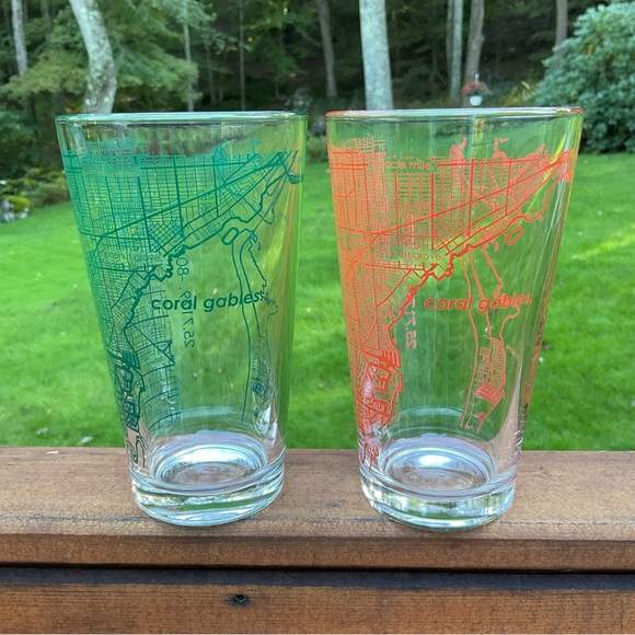University of Miami Maps Drinkware Coral Gables Two 16 Oz. Pint Glasses - Picture 1 of 16